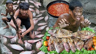 Primitive Technology - Cooking 10 Red Fish For Food At The Forest