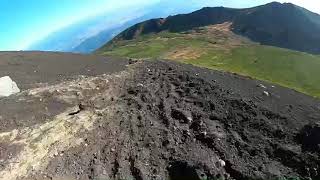 岩手山お鉢から登山道