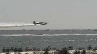 2011 Atlantic City Airshow - Geico SNJ vs Geico SpeedBoat Race