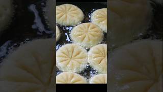 এটা দেখে লোভ সামলাতে পারবেন না😋😋#traditionaldishes #recipe