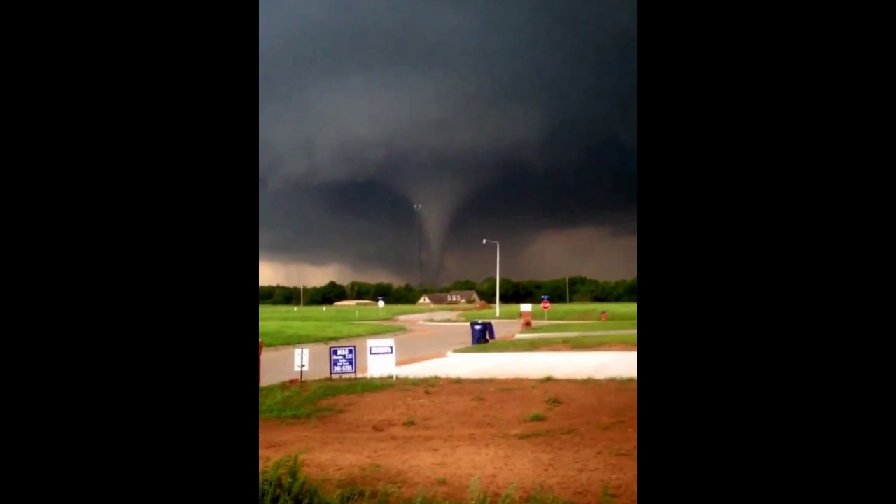 The Birth Of An EF5 Tornado - May 20, 2013 Moore, Oklahoma - YouTube