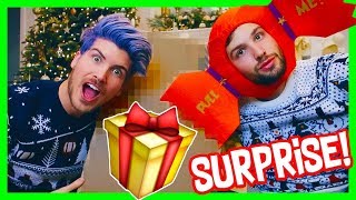 UNBOXING ZOELLA'S CHRISTMAS MYSTERY BOX!