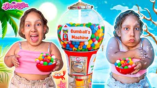 Mistério da máquina de chiclete com Maria Clara MC Divertida em lugares estranhos | Gumball Machine