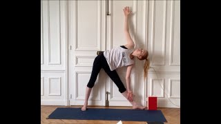 Viewell Hatha Asana Lab: Utthita Trikonasana