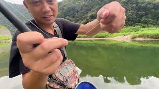 溪流钓雨神#钓鱼 #钓鱼人 #钓鱼分享 #钓鱼的乐趣只有钓鱼人懂 #vlog #分享 #日常