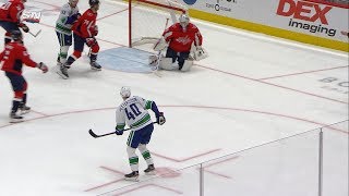 Elias Pettersson rips home heavy one-timer on two-man advantage