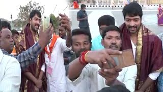 Alalri Naresh Super Craze In Tirumala || Actor Allari Naresh Visits Tirumala Temple || NSE