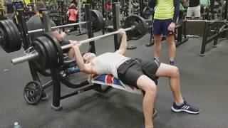 Bench press 100kg x 12 reps