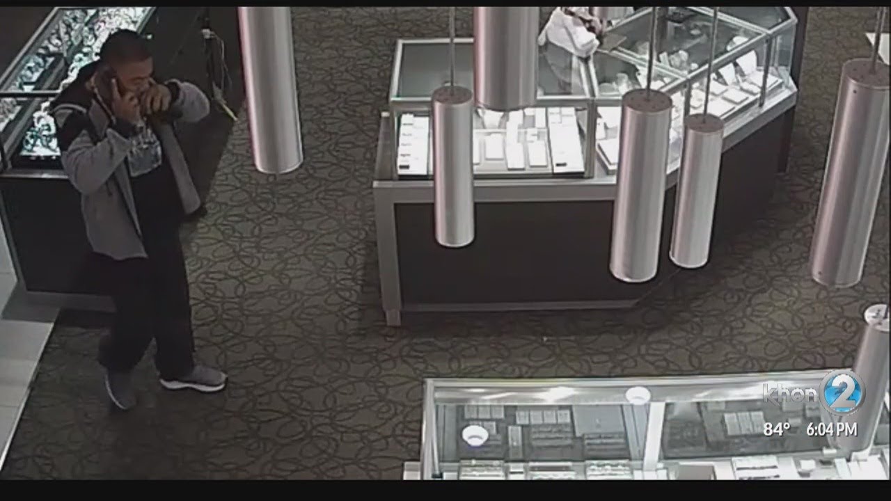 Police Search For Suspect Behind Jewelry Store Theft - YouTube