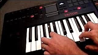 Korg Triton Taktile 25 midi controller/ stand-alone synth demo and review