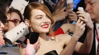 Photo mash: 20+ celebs caught taking selfies!