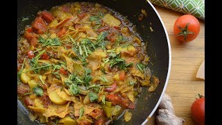 Papad Curry | Indian Recipes | Veg Recipes | Slurrp