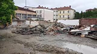 Rušenje garaža u centru grada - gradiće se parking