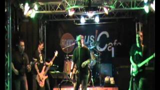 ÜSTÖKÖS ROCK BLUES BAND : Félkarú rabló.wmv