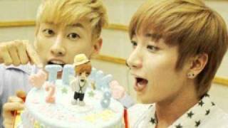 [100701] hyuk singing happy birthday