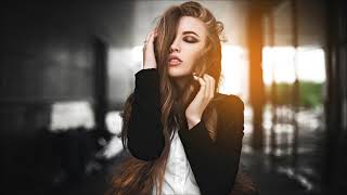 Oscuro - Moving On