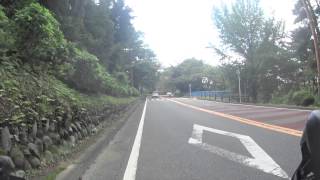 いろは坂通りとラウンドアバウト（多摩市桜ヶ丘サイクリング）