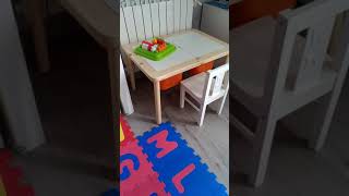 IDEE PER ARREDARE LA CAMERETTA DEI BAMBINI!!! TAVOLO IKEA!!! Utile economico e pratico👍