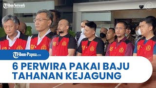 Inilah Penampakan 6 Perwira Polri Pakai Baju Tahanan di Kasus Obstruction Of Justice Brigadir J