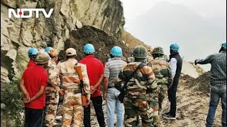 11 Dead In Himachal Pradesh Landslide, 25-30 Missing As Vehicles Trapped | The News