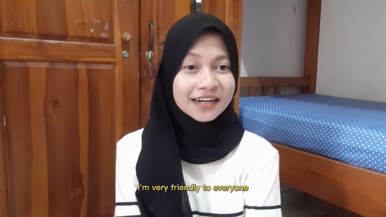 Introduce Myself || Tugas Mata Kuliah Bahasa Inggris - YouTube