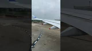 10/10台灣返越南飛機起飛縮時攝影 Airplane taking off from Taoyuan intentional airport (TPE) on 10/10 (time lapse)