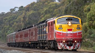 A Christmas Streamliner Races to Bendigo! (Steamrail Victoria's 2021 Members Train) | A66