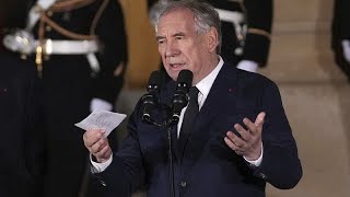 França conhece novo governo de Bayrou