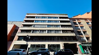 Piso en el centro de Oviedo, completamente reformado, con terraza y garaje.