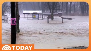 Strong Storms in Central US Spawn Tornadoes, Rain, Flash Floods
