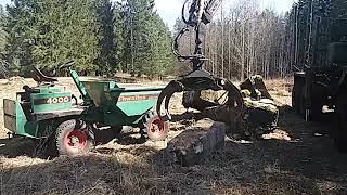 Thwaites 4000 dumper takes on board concrete block