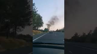 Εν κινήσει αυτοκίνητο πήρε φωτιά στον αυτοκινητόδρομο Λάρνακας-Λεμεσού