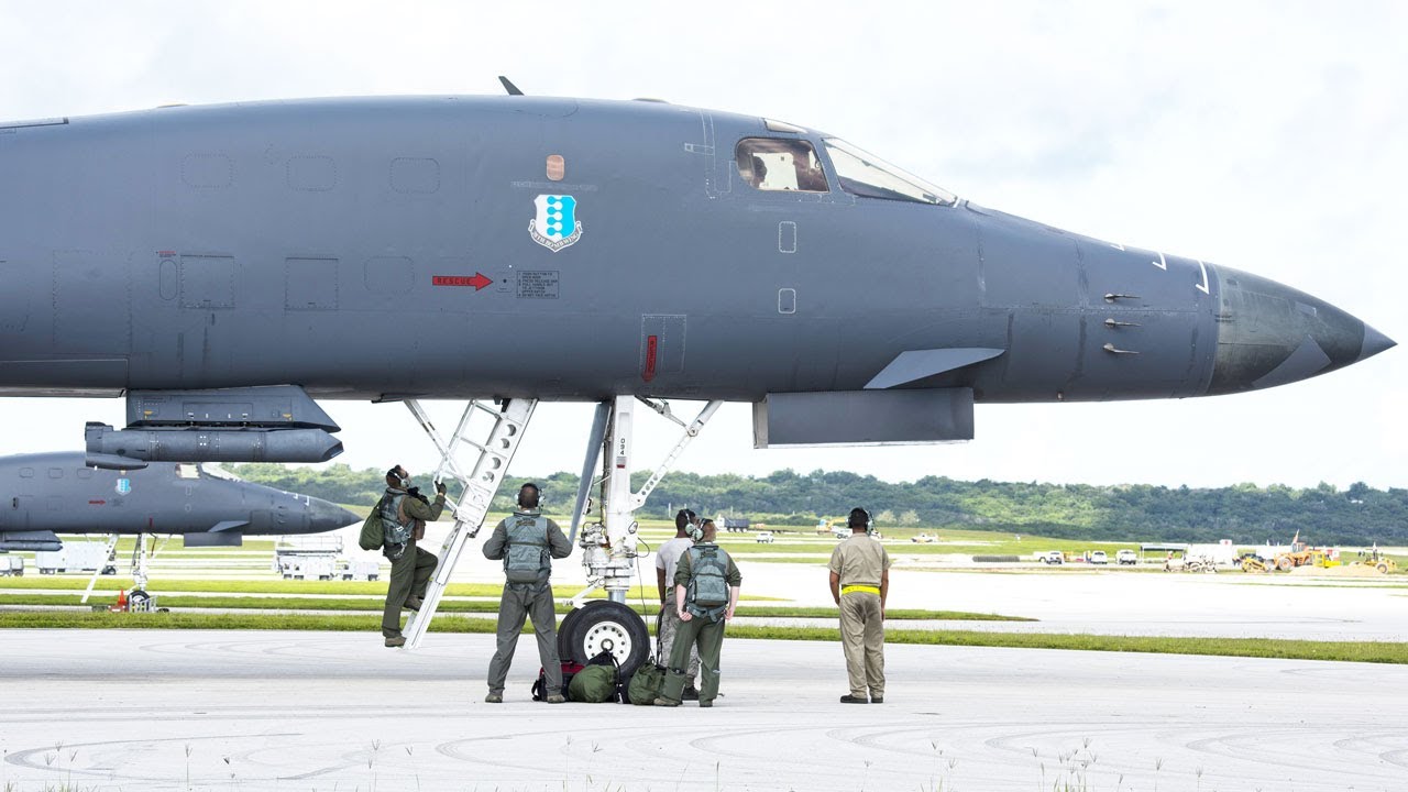 B-1B Lancer And KC-135 Stratotanker Take Off, U.S. Air Force - YouTube