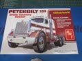 Peterbilt 359 Cross Country Hauler Cummins Diesel Conventional Semi Tractor 1/25 Scale Model Kit