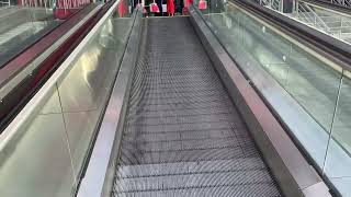 EPIC FAIL Amazing Schindler inclined moving walkways @ Planet Hollywood Las Vegas, NV