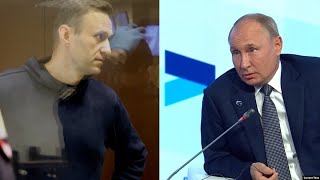 Navalny Versus Putin: A Yearlong War Of Words