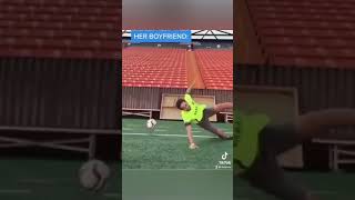 🤣WHEN GIRLS SAY THEIR BOYFRIEND IS BETTER THAN YOU AT FOOTBALL/SOCCER😅 (SUBSCRIBE❤⚽)