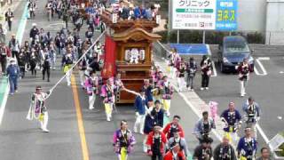 平成２２年　多屋の山車祭　海椙車曳きまわし　歩道橋の上から１