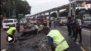 Kereta dibakar berhampiran kuil dialih polis