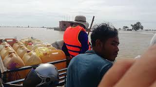 ទិដ្ឋភាពទឹកលិចដាចផ្លូវជិះកូនទូកសប្បាយណាស់ | Kids Smiling You Tube