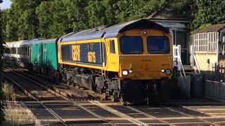 GBRF 66715 Speeds Past Snodland With Arlington Fleet Barriers \u0026 Southeastern Networker 23/5/20