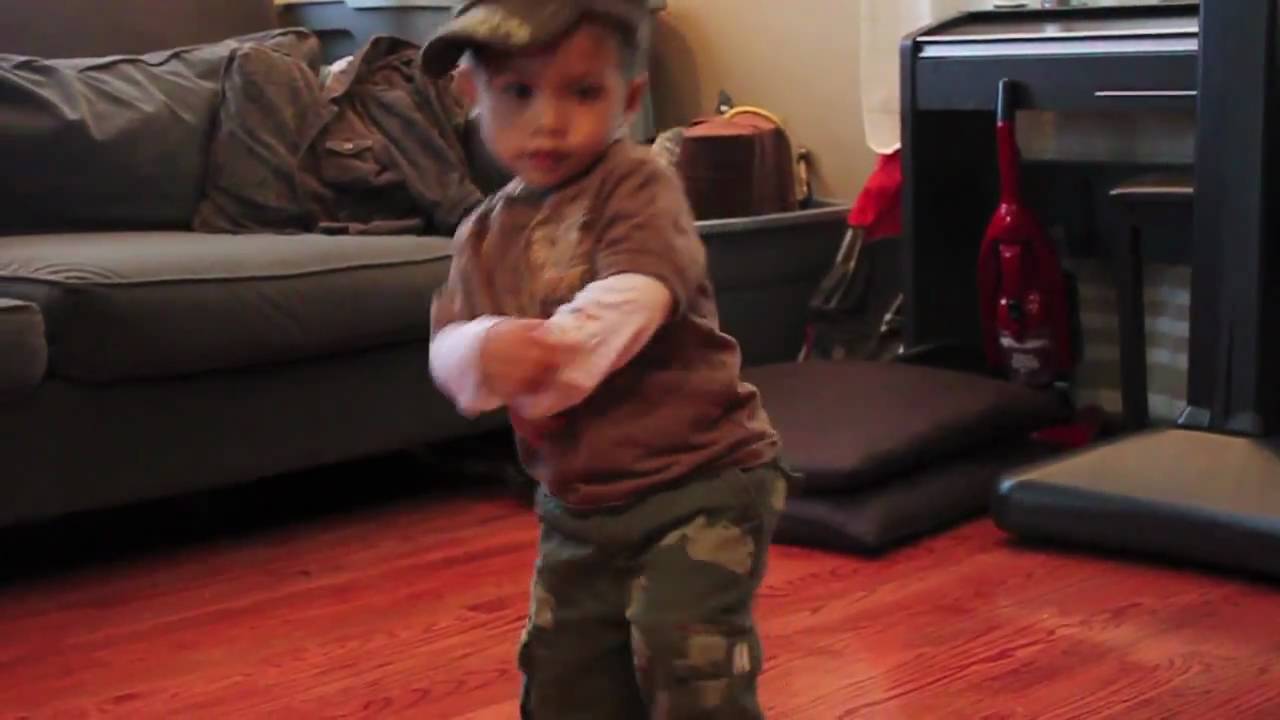 2 Year Old B-Boy Mateo - YouTube