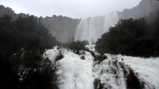 quando piove a ulassai (cascata lequarci)