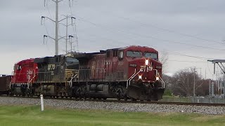 CPKC 252 meets 261 at Bettendorf, IA November 21, 2024