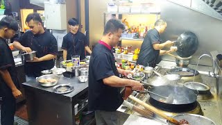 Nonstop order Nonstop cooking Chinese restaurant very customers All day