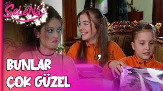 Aslı kızlara hediye alıyor - Selena Özel Sahneler