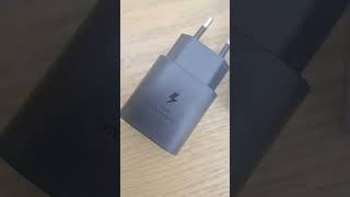 Unboxing Samsung 25W Super Fast Type-C to C Charger