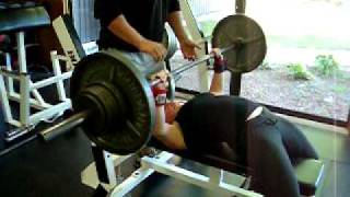 190lb Bench Press RAW - Female Powerlifter 158lbs - Ginger Vieira