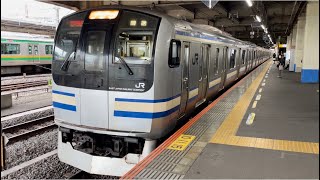 E217系ｸﾗY-108編成＋ｸﾗY-21編成が回送電車として警笛を鳴らして大船駅7番線を発車するシーン（0739S）2023.5.31