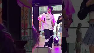 รัก 2 ขีด (Kenny Focus) – ATK CAC @ Siam Center 【FANCAM】